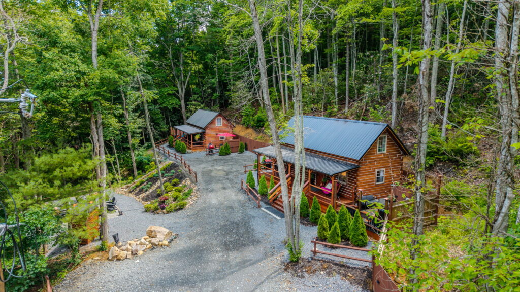 Cabin A and Cabin B on the wooded driveway in Elizabethton, Tennessee